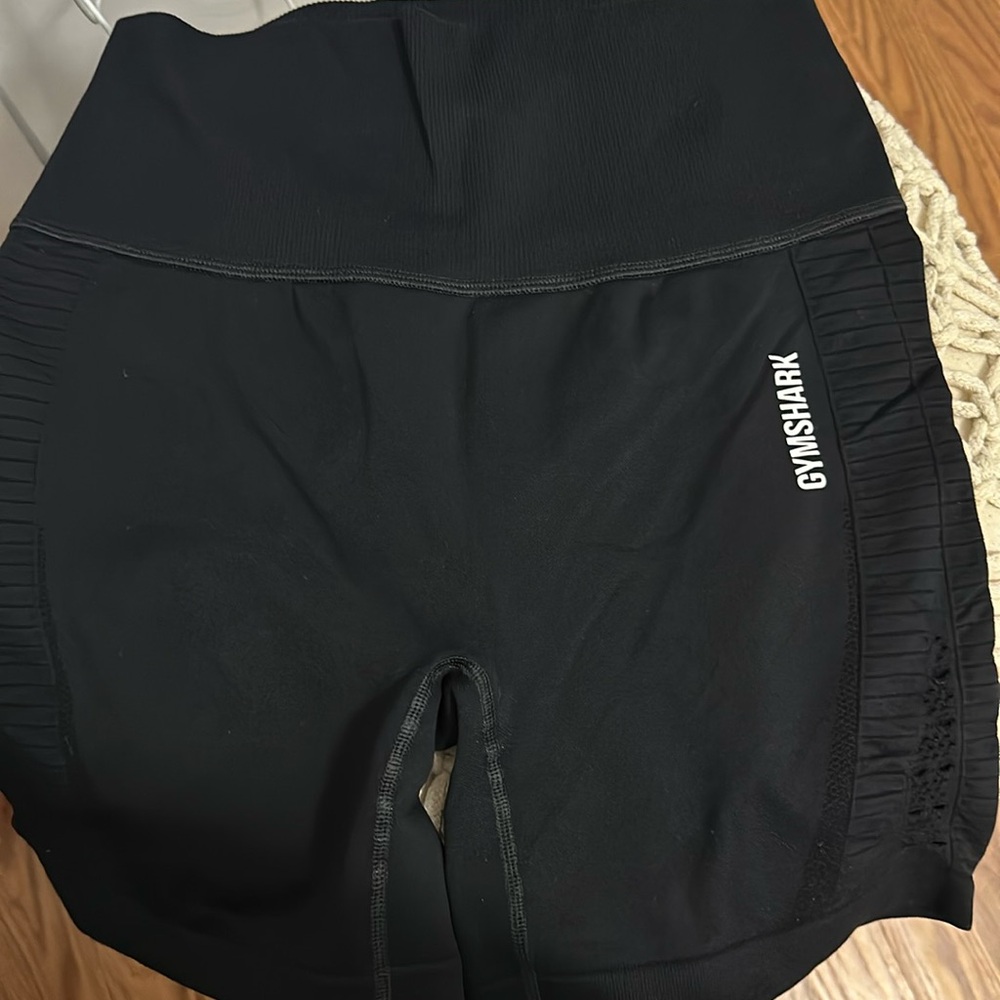 Gymshark Energy Seamless shorts- great condition! Size medium
